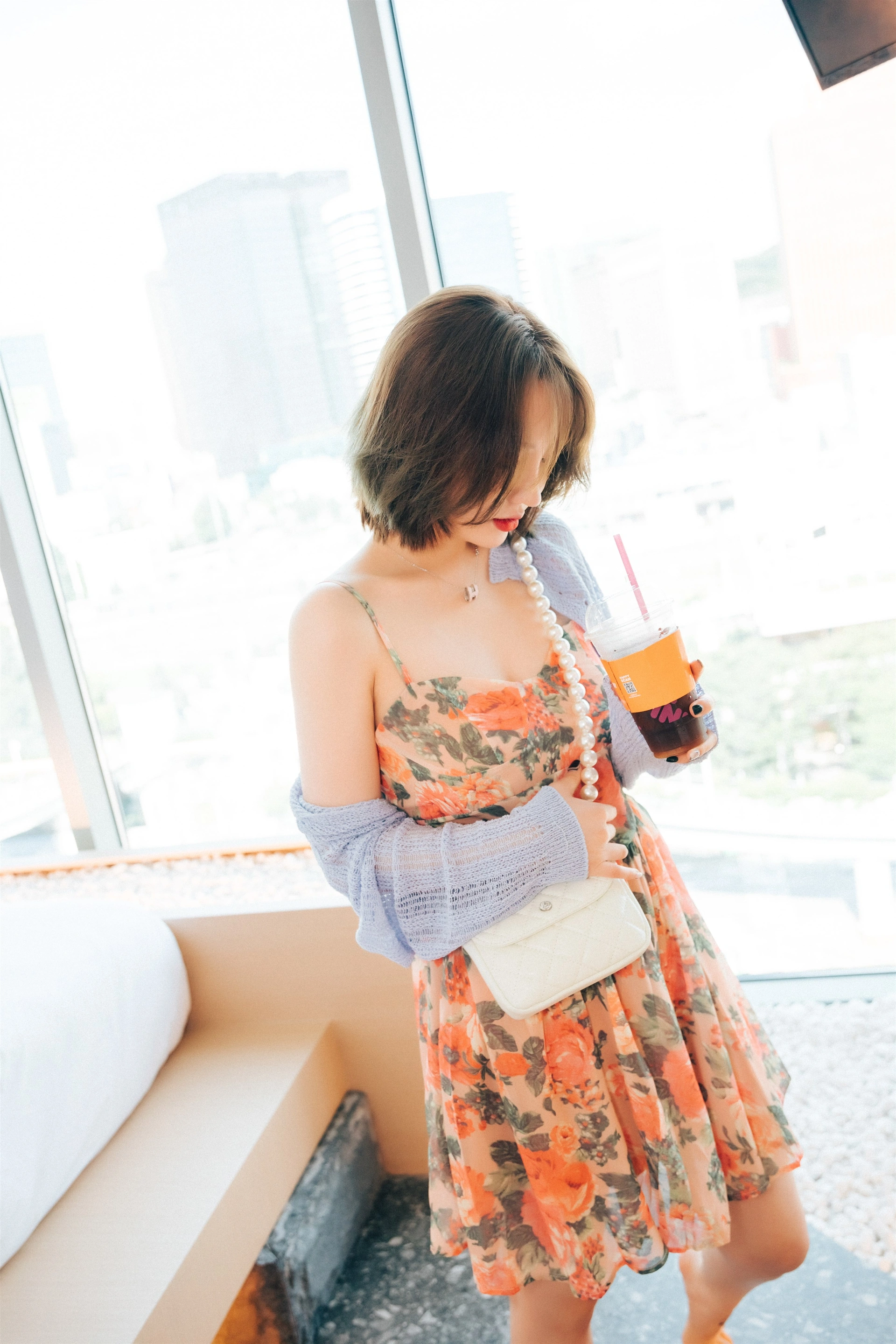 021.[Loozy] -  Son Ye-Eun - Lover in Hotel 0